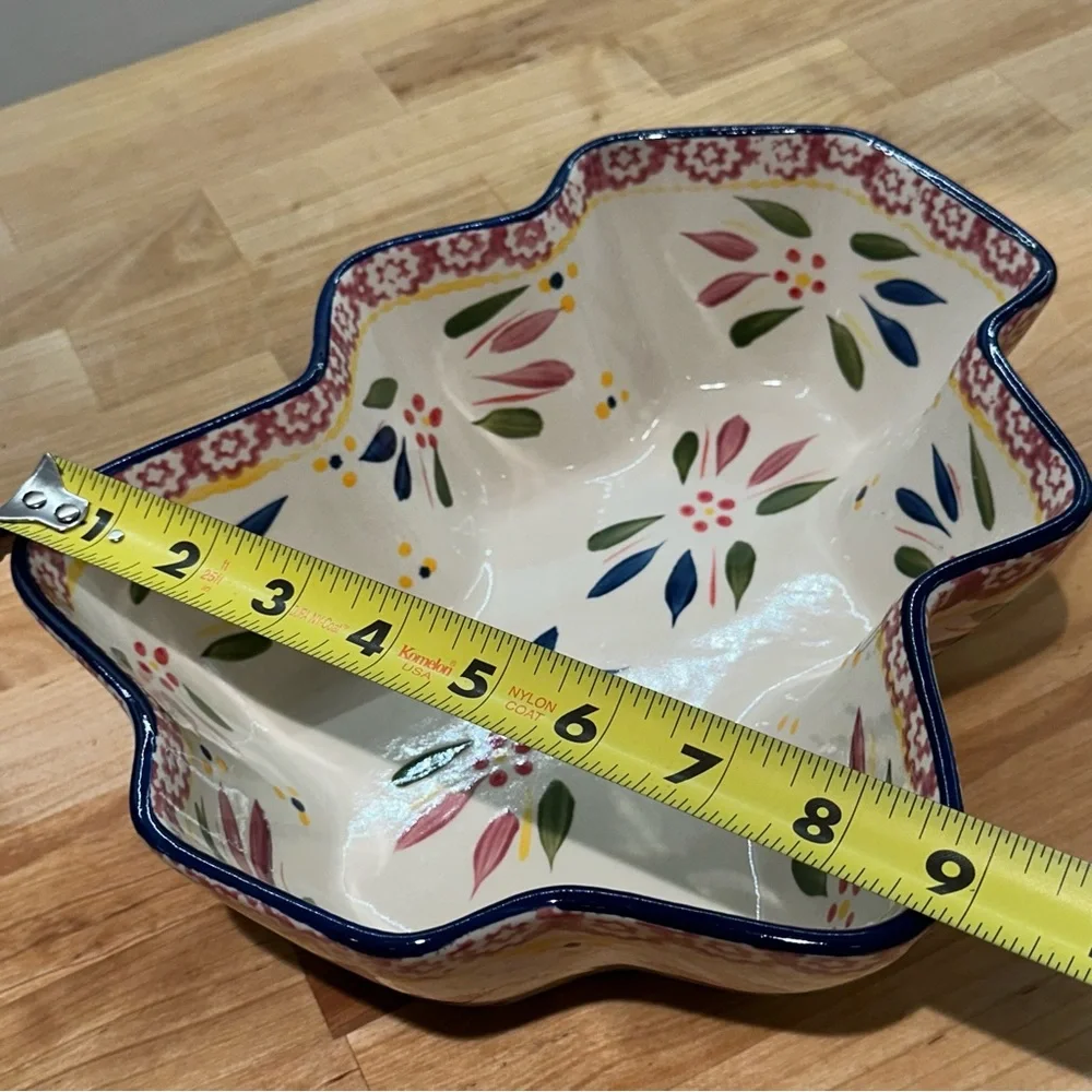 Temp-Tations Old World Confetti Tree Figural 2 QT Ovenware Baker. NWOT